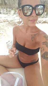 Public Photo of lola_bunny