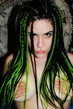 Public Photo of MISS_Pompa