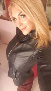 Public Photo of Dea_Scarlett