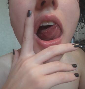 Public Photo of Evelynn