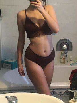 Public Photo of Isabella21