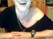 cavalco e succhio il mio dildo